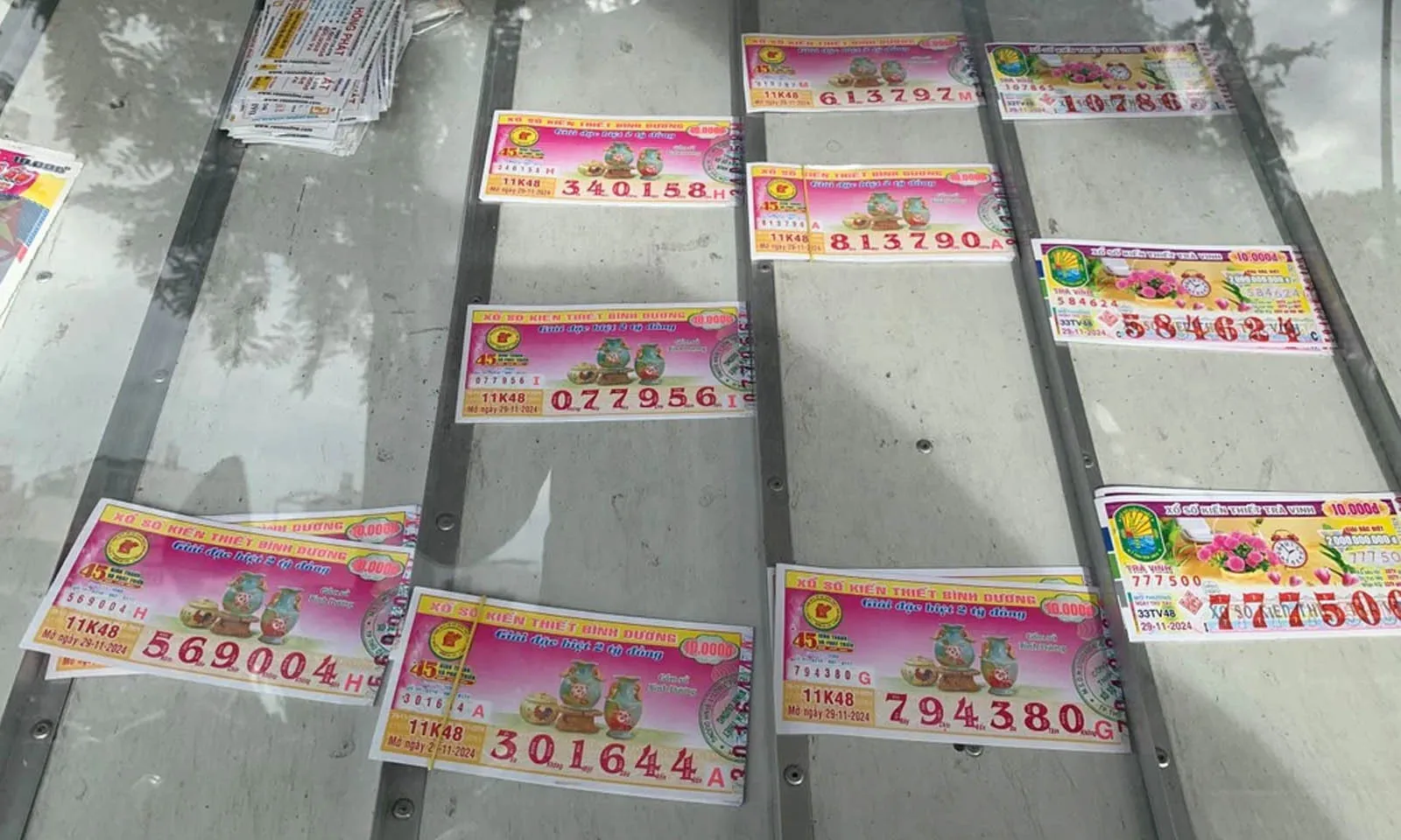 Giải độc đắc liên tục “nổ”, người chơi xổ số “bội thu” tài lộc