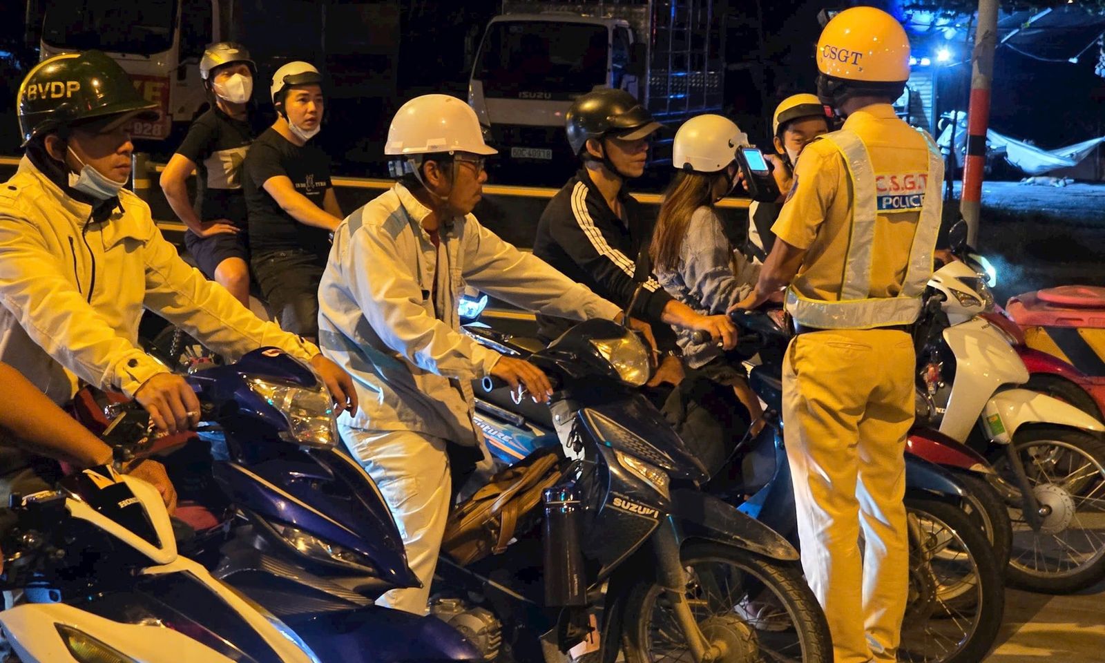 Tổng kết 50 ngày cao điểm xử lý vi phạm giao thông tại TPHCM