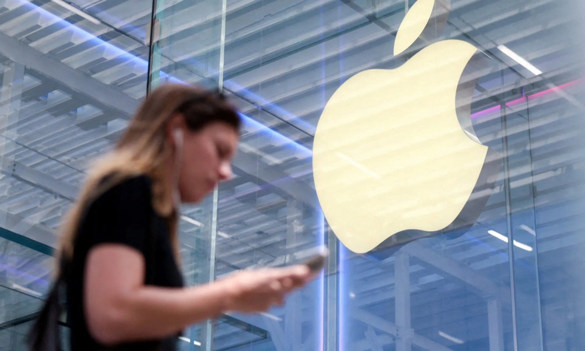 ap-thue-apple-230525