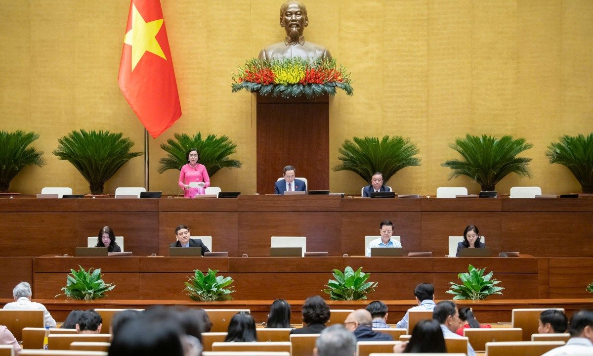 Ngày 23/5: Quốc hội thảo luận về phát triển kinh tế và tình hình ngân sách