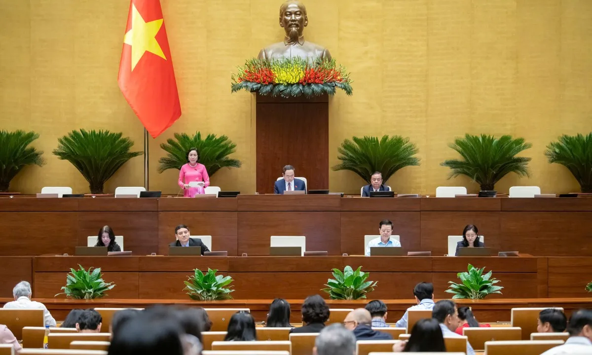Ngày 23/5: Quốc hội thảo luận về phát triển kinh tế và tình hình ngân sách