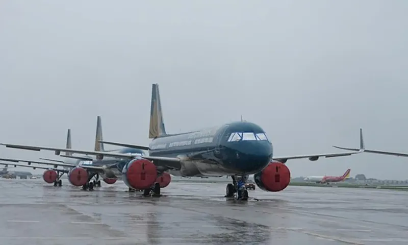 Hai chuyến bay đến Nội Bài phải chuyển hướng hạ cánh xuống dân bay dự bị