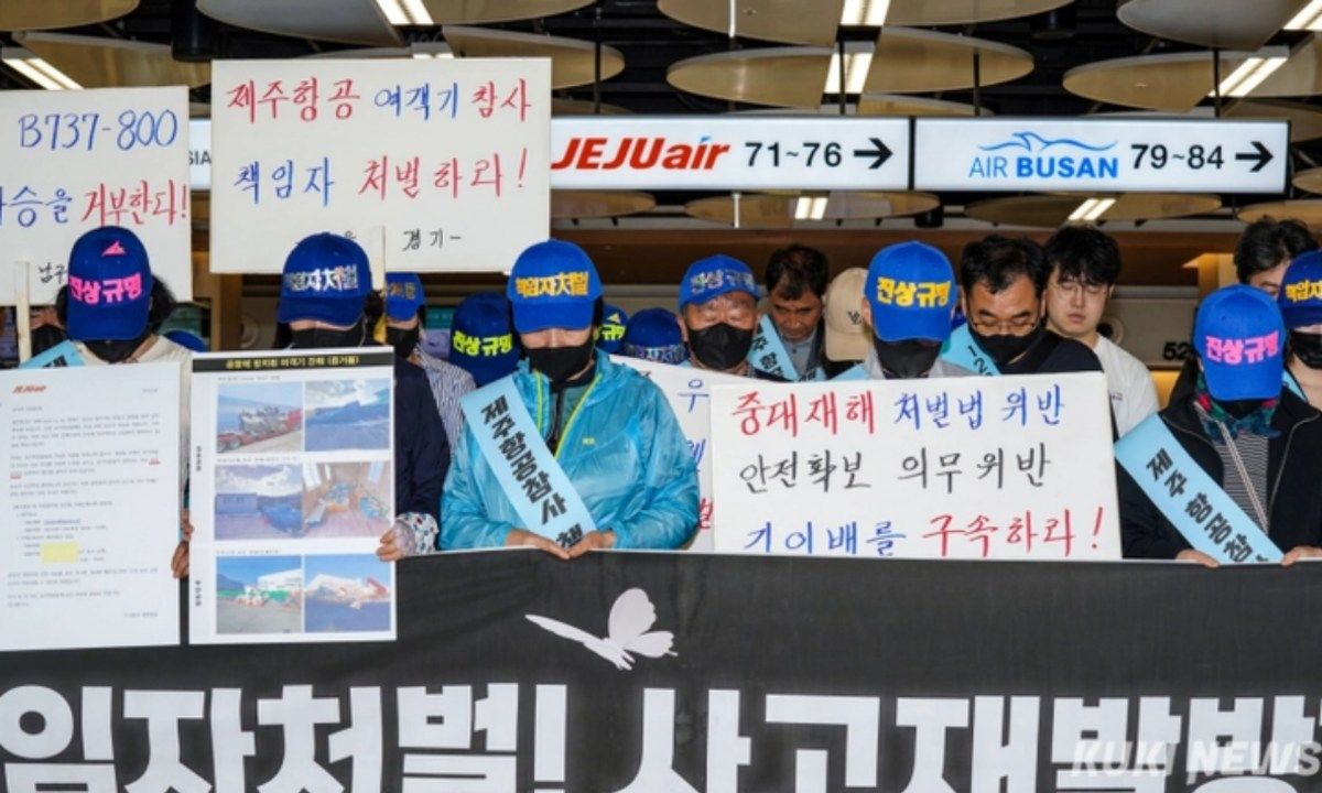 Chưa điều tra xong đã xin dàn xếp: Jeju Air bị gia đình nạn nhân chỉ trích dữ dội