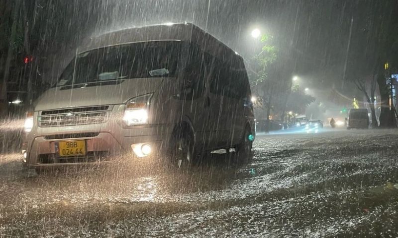 Nam Bộ chiều tối mưa rất to