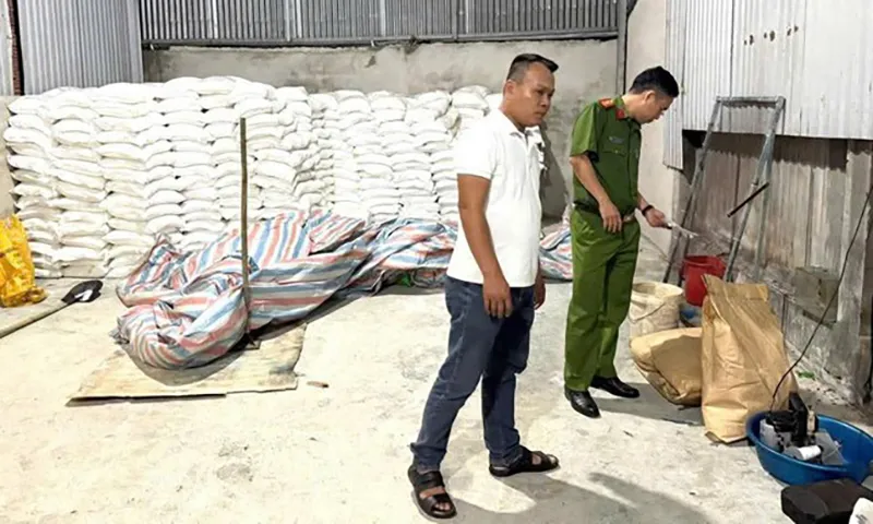 Điều tra công ty có dấu hiệu sản xuất phân bón giả