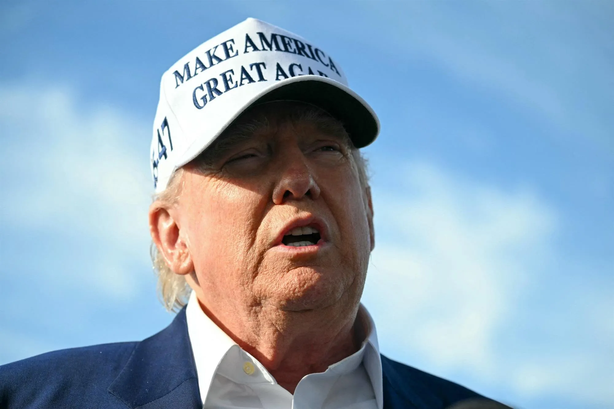 AFP__20250525__484227E__v1__HighRes__UsPresidentDonaldTrumpReturnsToTheWhiteHouseFro