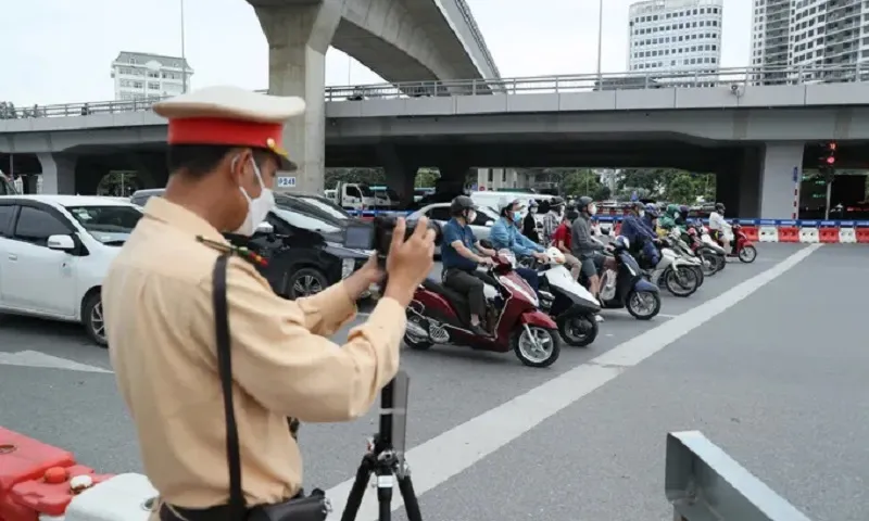 Hà Nội triển khai hơn 20 điểm ghi hình lưu động xử phạt vi phạm giao thông