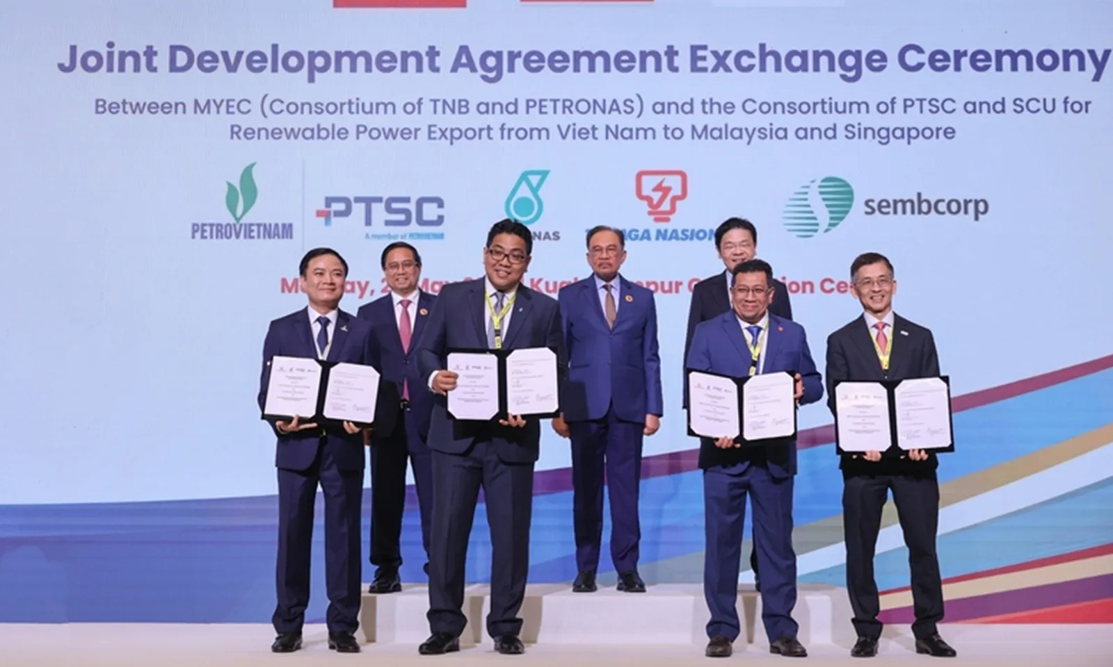 Việt Nam sẽ xuất khẩu điện sạch sang Malaysia và Singapore