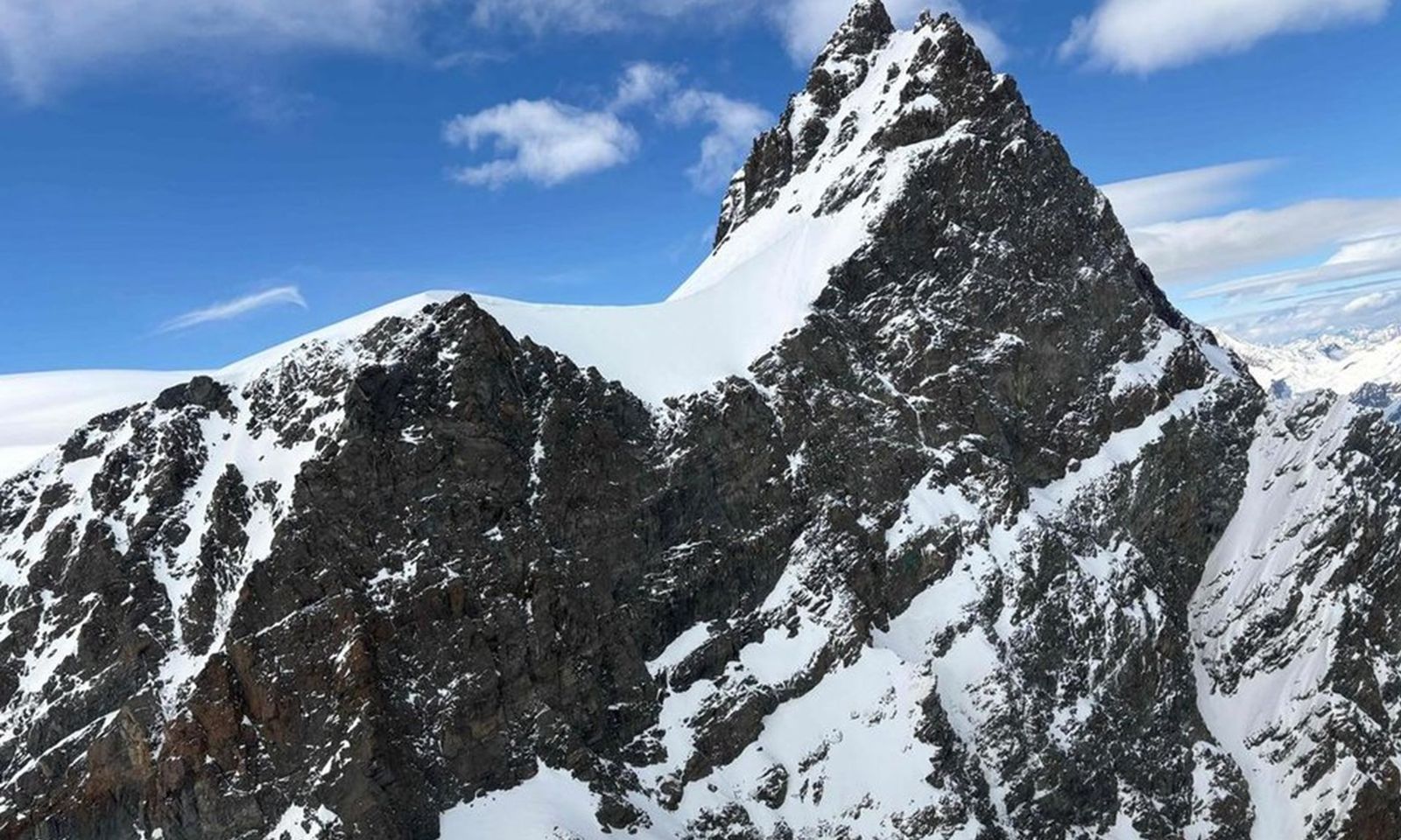 Thụy Sĩ: 6 người chết khi trượt tuyết trên dãy Alps vào cuối tuần