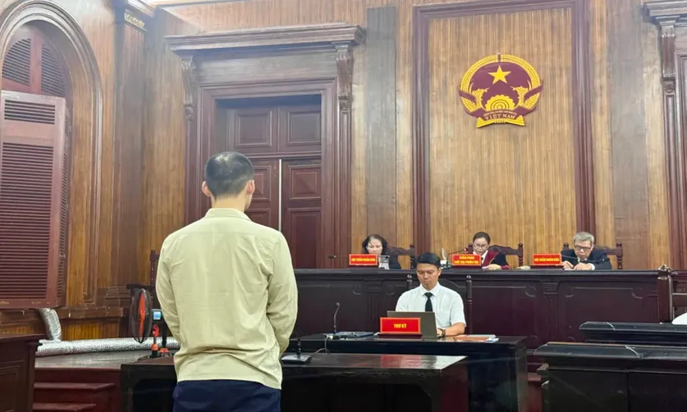 Tuyên án 7 năm 6 tháng tù một người nước ngoài tổ chức sử dụng ma túy