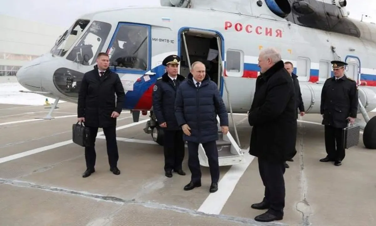 nd25525-anh-minh-hoa-ong-putin-di-truc-thang-17481786185761828346495