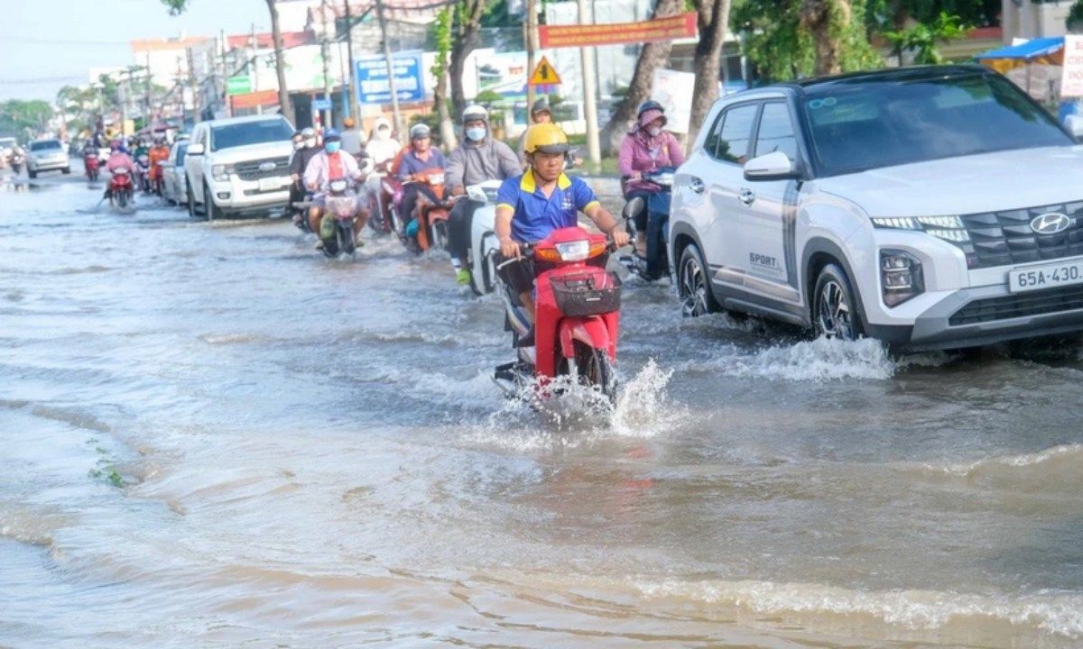 Triều cường đe dọa Đông Nam Bộ: Cảnh báo ngập úng và xâm nhập mặn
