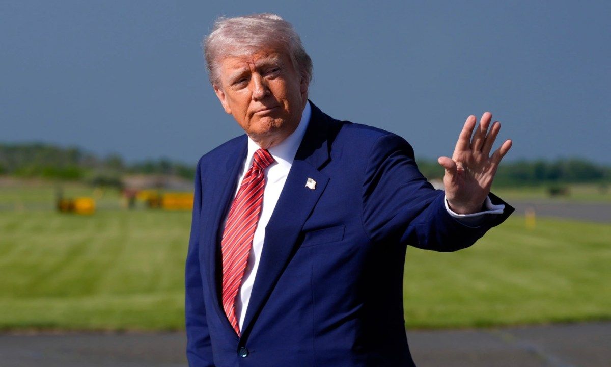 Lý do ông Trump siết Harvard?