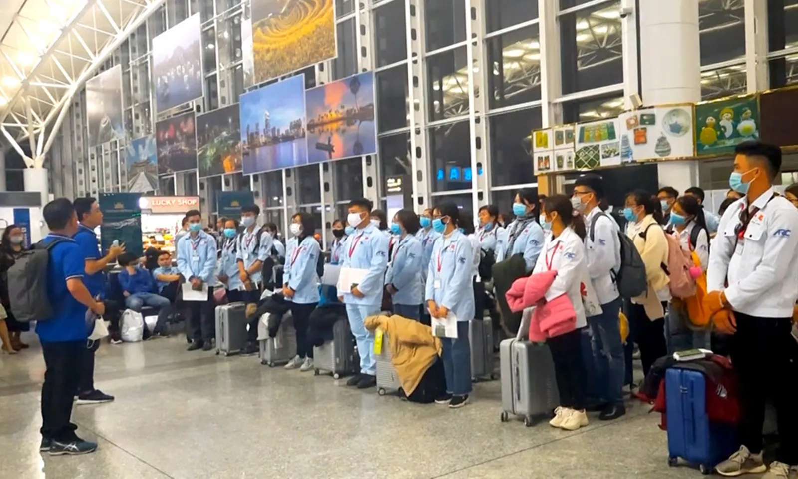 Điều tra 3 công ty xuất khẩu lao động o ép người lao động