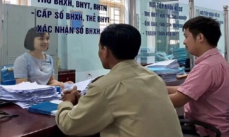 Từ 1/6, những ai được cấp thẻ BHYT giấy?