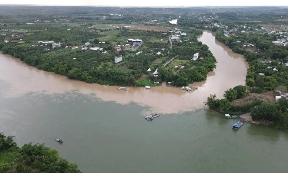 DJI-0978-JPG-1748336985-7032-1748337552-s