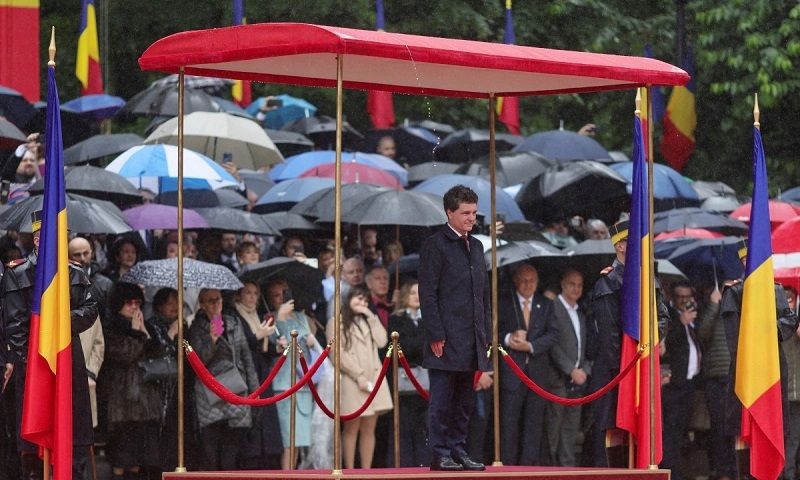 Romania có Tổng thống mới, cam kết ưu tiên cải cách các thể chế nhà nước