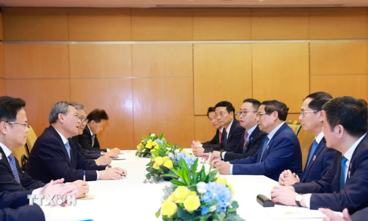 thu-tuong-pham-minh-chinh-gap-thu-tuong-trung-quoc-ly-cuong-2705-1
