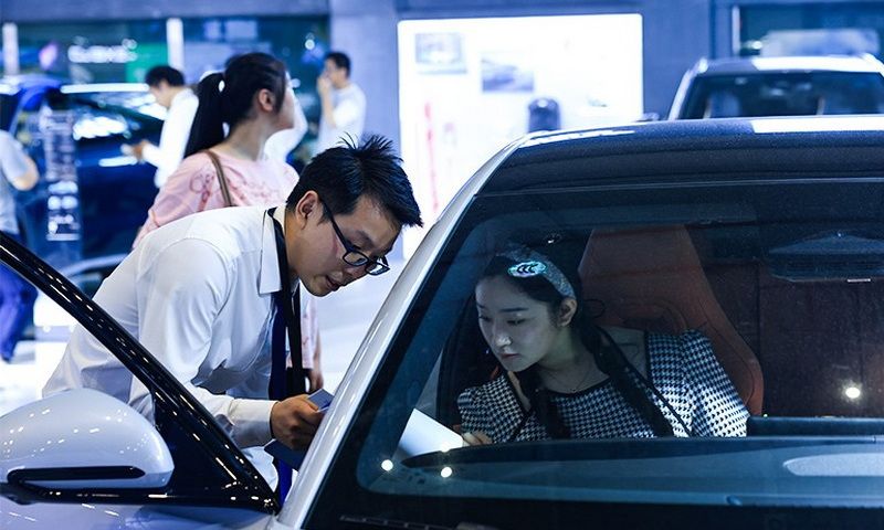 Bộ Thương mại Trung Quốc thảo luận về tình trạng xe cũ chưa lăn bánh