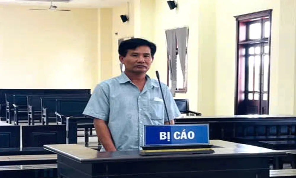 Tụ tập đánh bài vài chục ngàn, một người ở Long An nhận án tù 