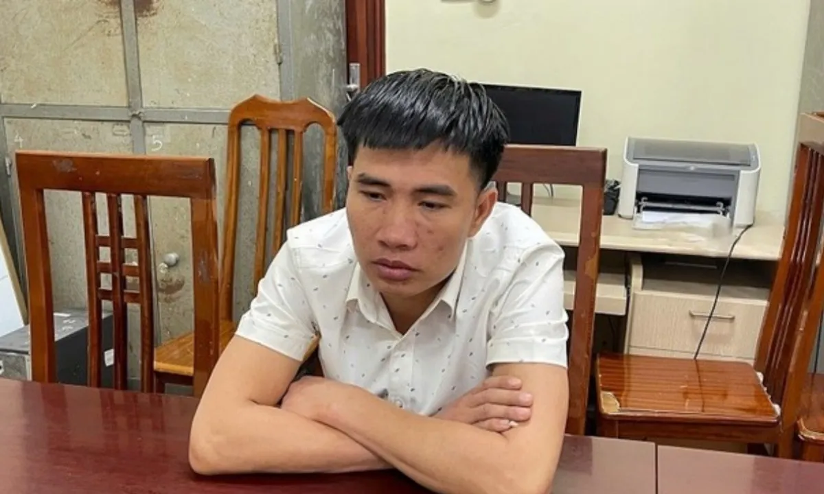 Phá đường dây mua bán người dưới 16 tuổi vào quán karaoke