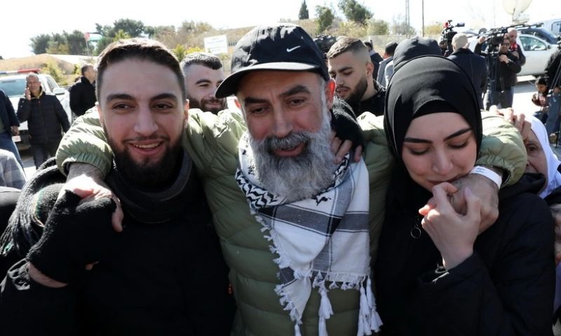 Hamas đạt thỏa thuận ngừng bắn, trao đổi tù binh với Israel