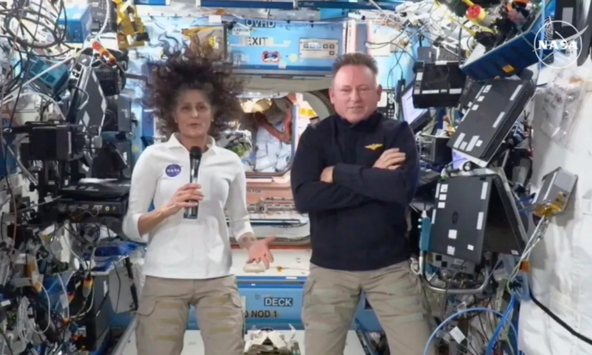 Hành trình sống sót kỳ diệu của hai phi hành gia Mỹ trên vũ trụ