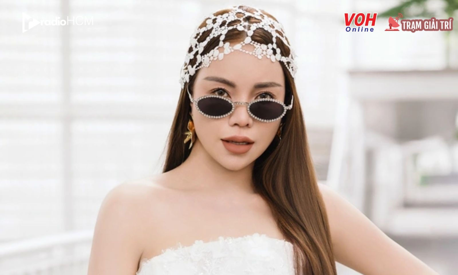 Trà Ngọc Hằng có động thái mới hậu ồn ào bị hoãn xuất cảnh 