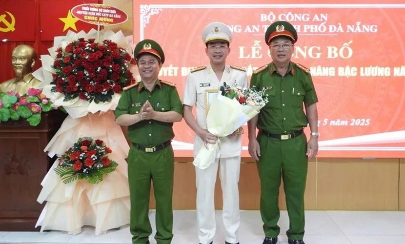 Phó Giám đốc phụ trách Công an TP Đà Nẵng được thăng hàm trước niên hạn