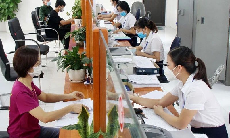 Gần 100.000 người dự kiến nghỉ hưu sớm và thôi việc đến năm 2027 do sắp xếp bộ máy