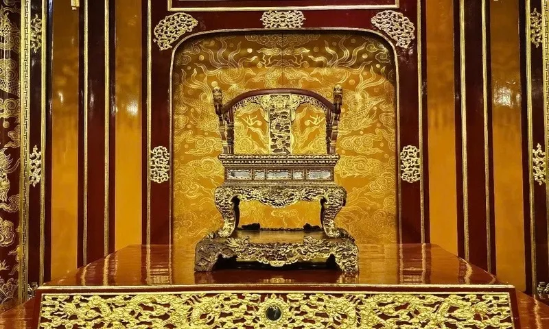 Thành lập Hội đồng đánh giá và phục chế Ngai vua triều Nguyễn