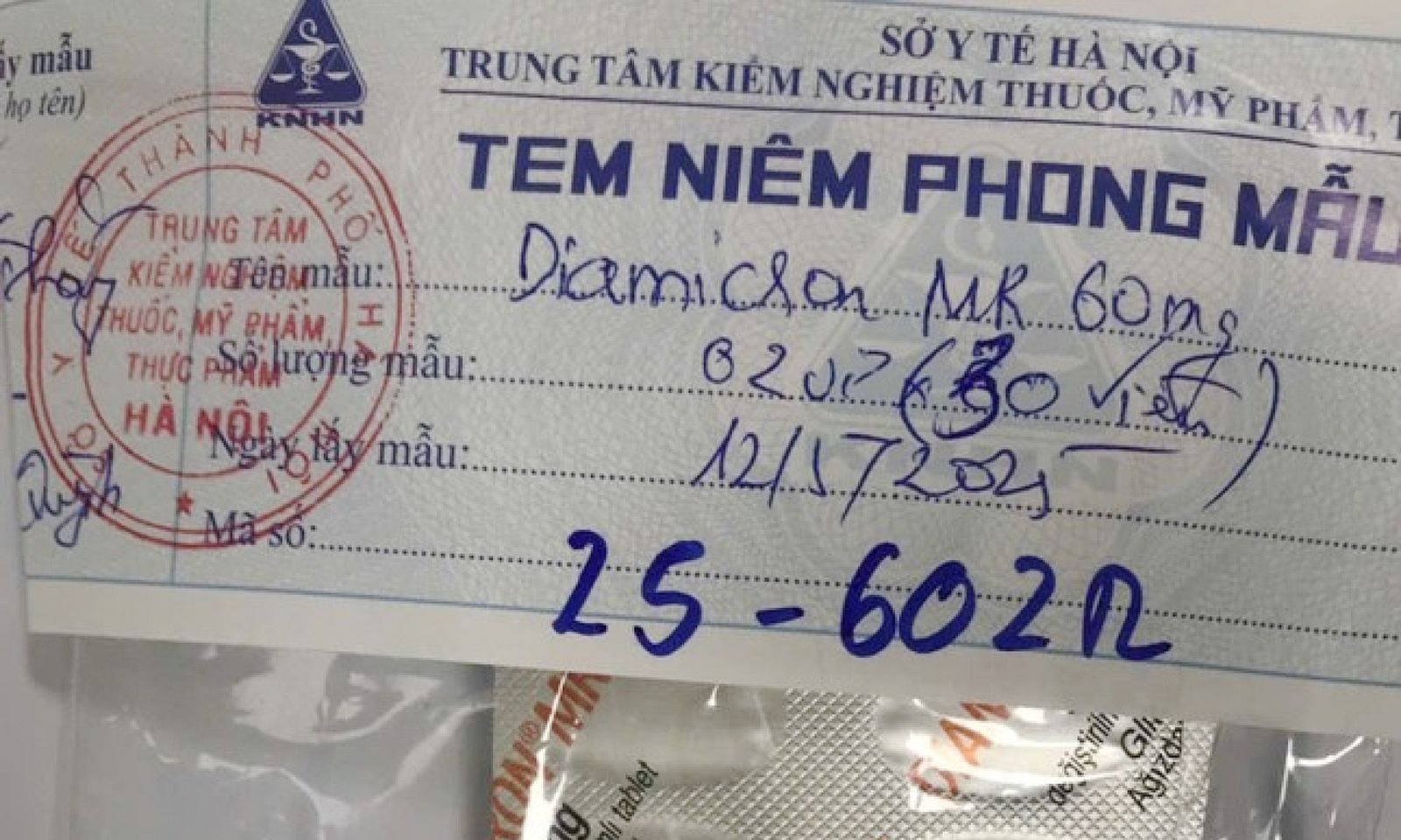 Hà Nội: Phát hiện thuốc giả, không rõ nguồn gốc tại 2 nhà thuốc