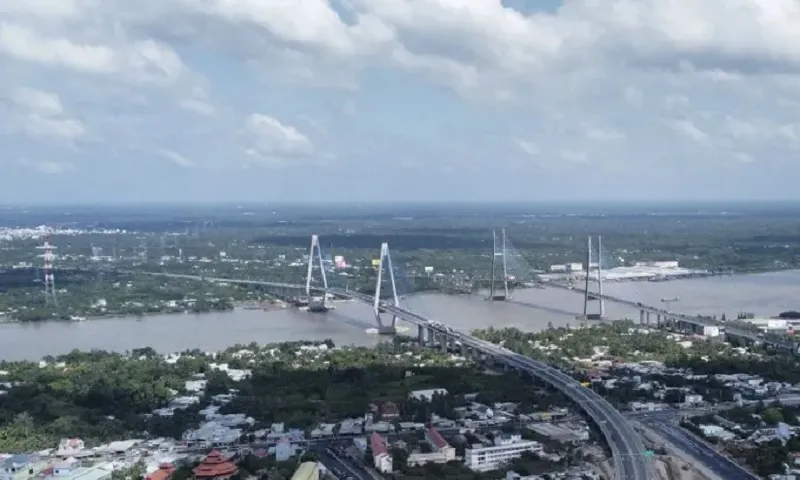 Cầu Mỹ Thuận hiện hữu và cầu Mỹ Thuận 2 (bên trái) - Ảnh S