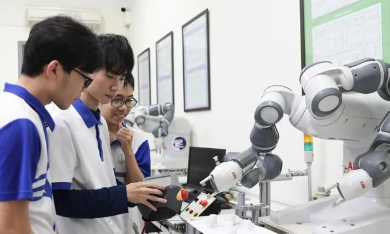 Bộ GDundefinedĐT giải thích quy đổi điểm tuyển sinh đại học 2025