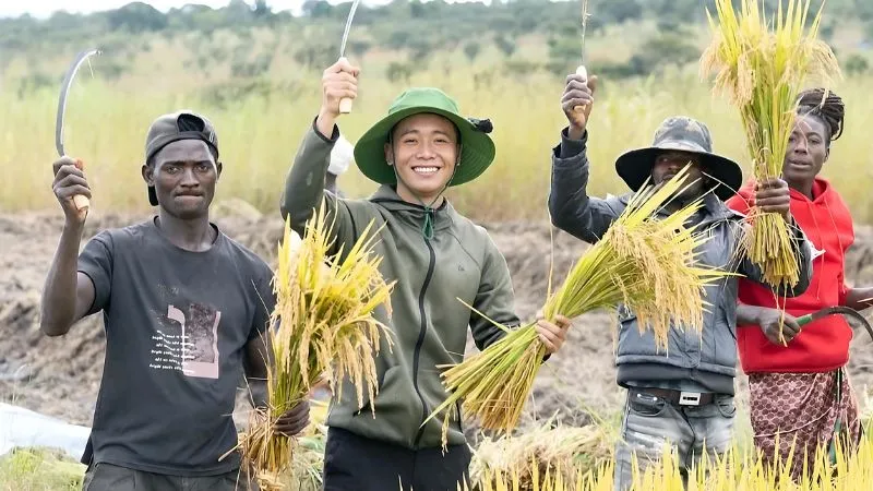 trang-trai-cua-quang-linh-vlogs-gap-nhieu-kho-khan (3)