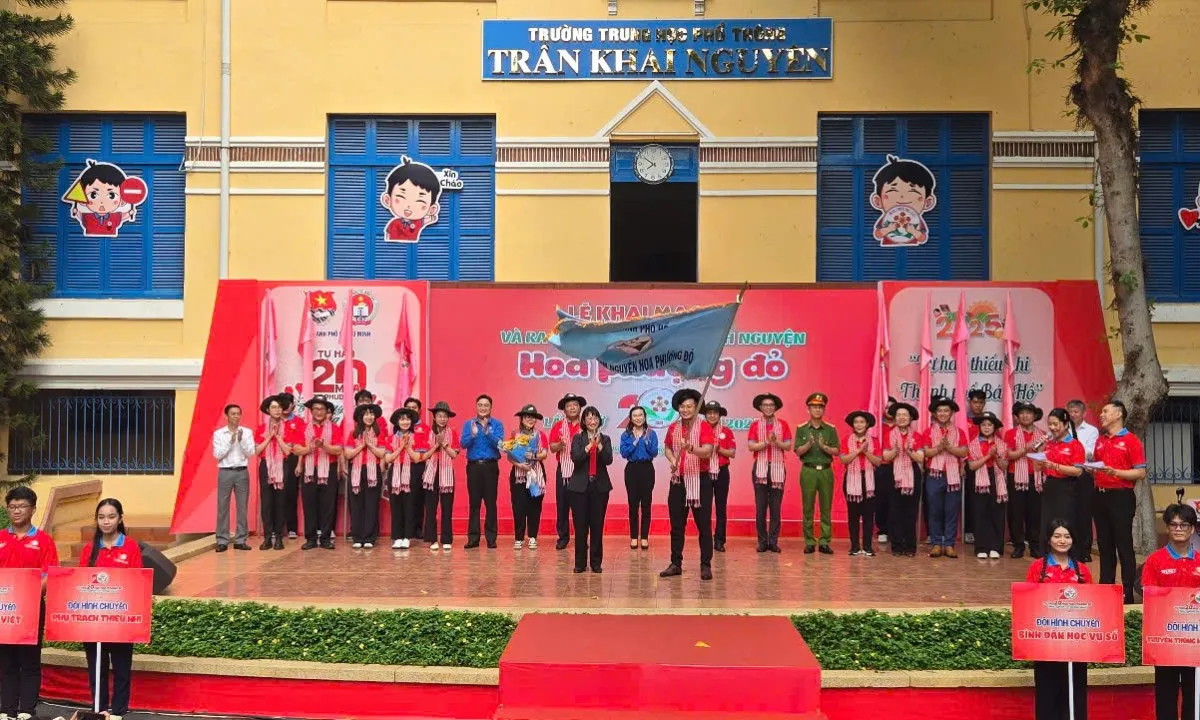 Khai mạc hè, ra quân chiến dịch Hoa Phương Đỏ lần 20