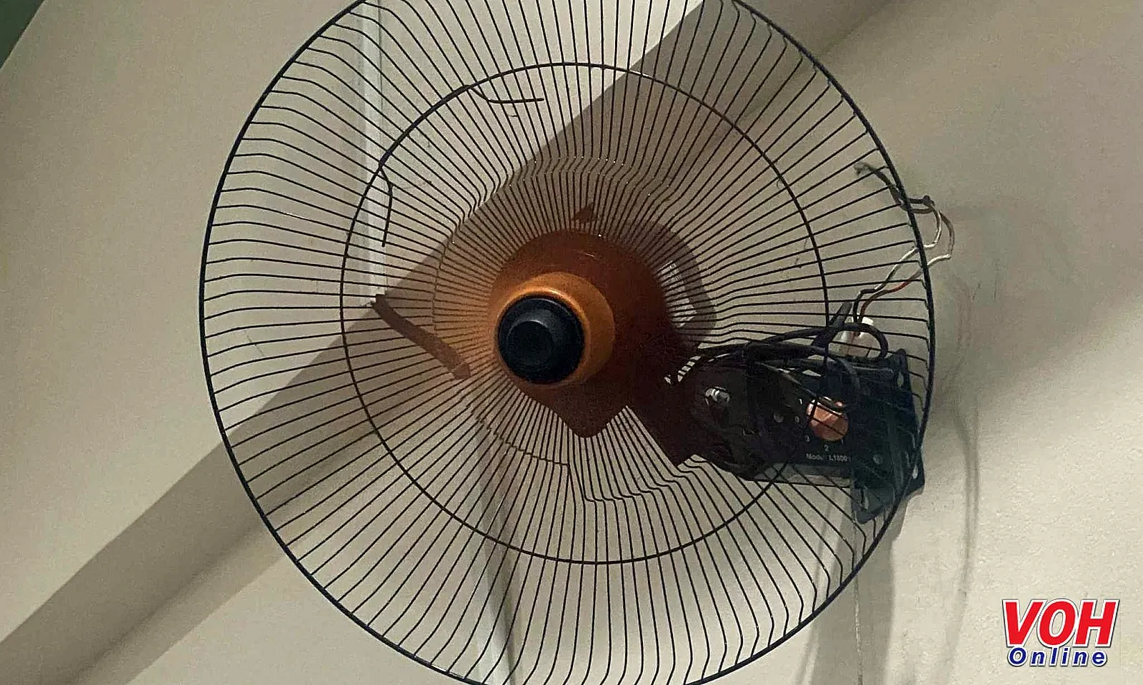 Trời nóng dùng quạt điện liệu có gây hại cho sức khỏe?