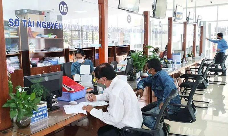 Tạm làm việc nhiều nơi sau sắp xếp hành chính