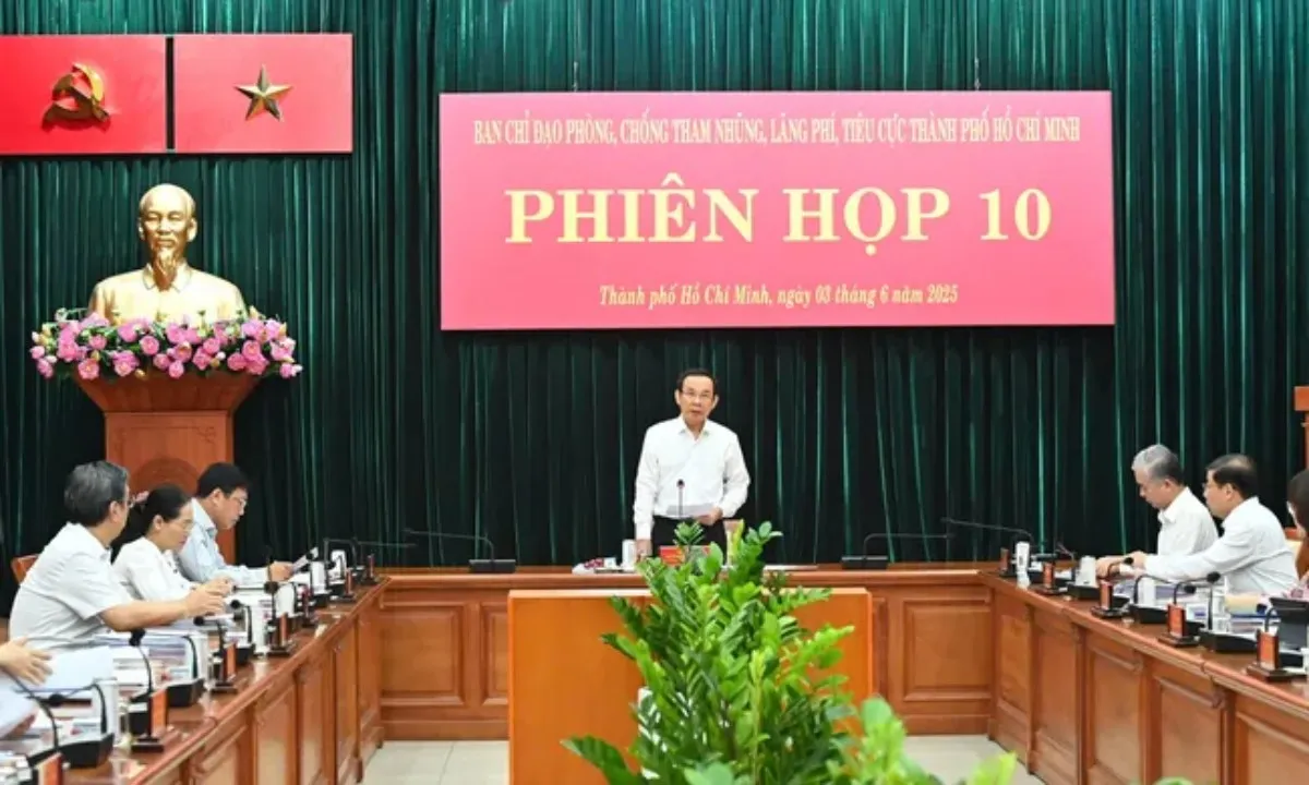 Không để xảy ra tiêu cực, trục lợi trong bố trí, sắp xếp cán bộ