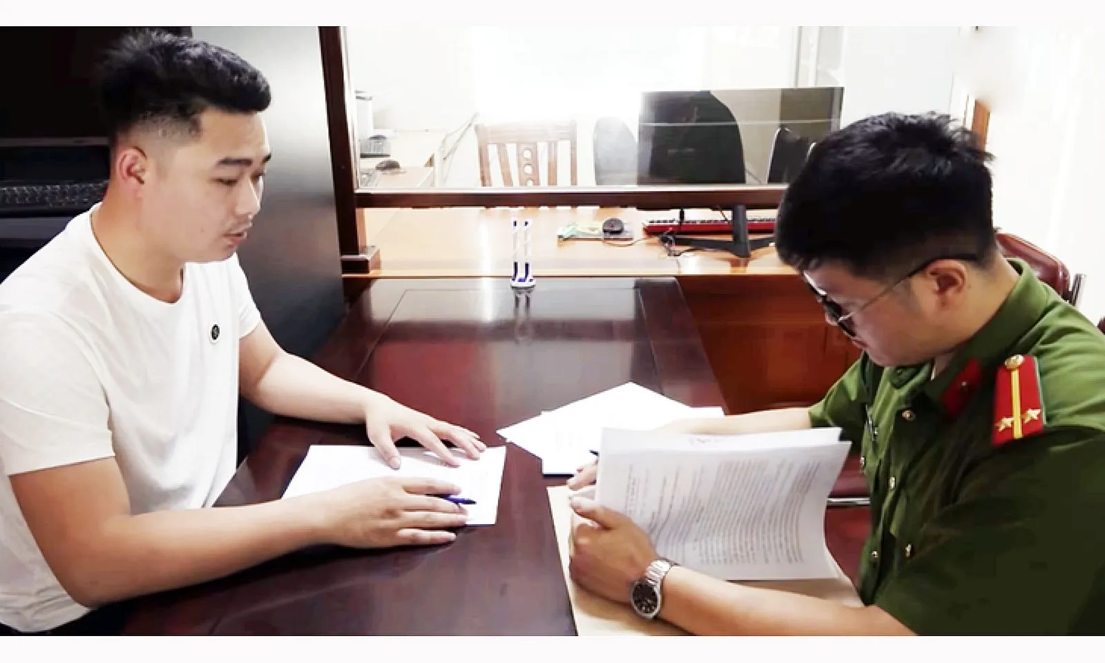 Nghệ An: Công an lấy lời khai người đàn ông hành hung nữ điều dưỡng