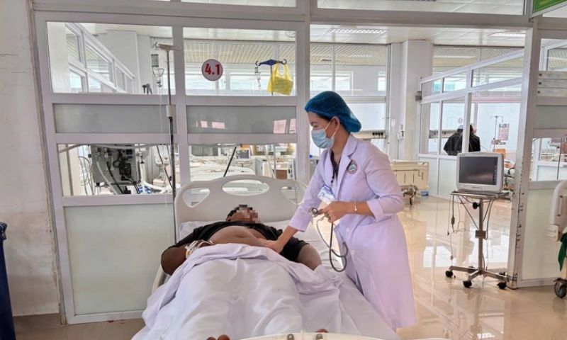 Ăn nấm lạ hái từ rẫy, 7 người nhập viện
