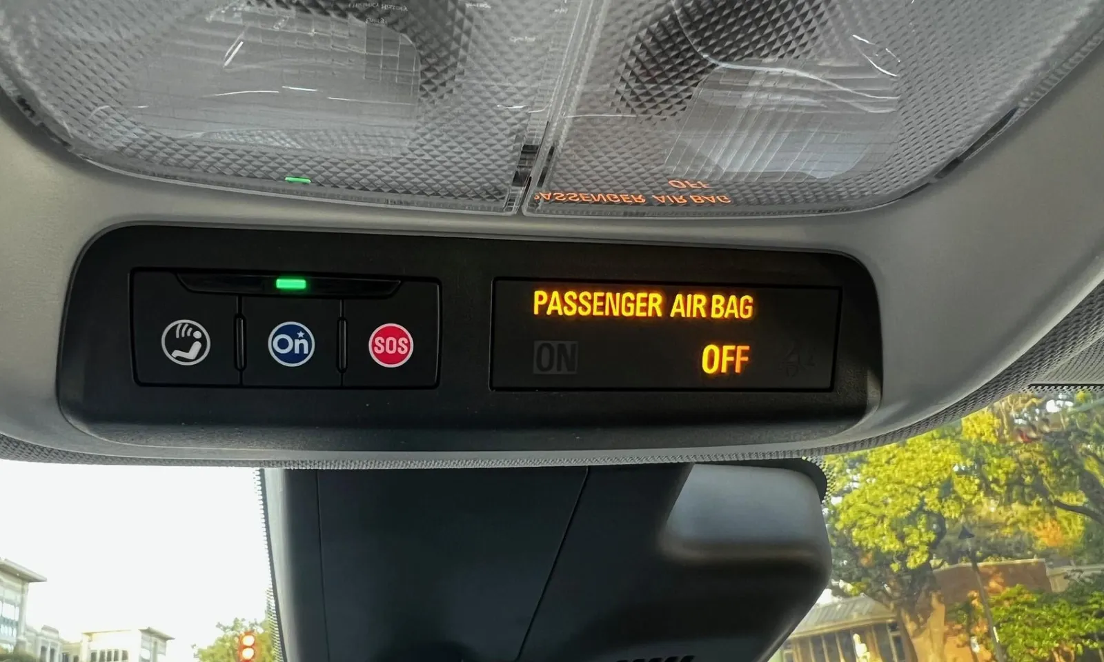 Hướng dẫn cách kiểm tra trạng thái của túi khí ghế phụ