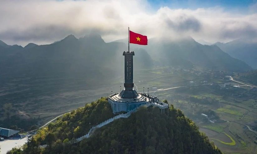 Cột cờ Lũng Cú tạm dừng đón khách để tu bổ, nâng cấp công trình