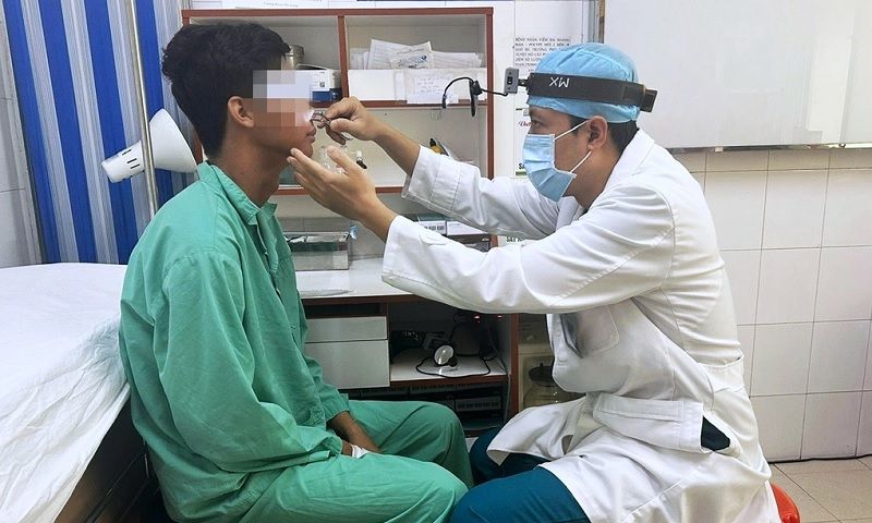 Thủ tướng yêu cầu đẩy nhanh chương trình đưa 1.000 bác sĩ về cơ sở