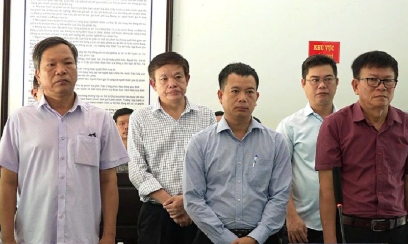 Nhiều cựu lãnh đạo Trung tâm Đăng kiểm Huế lĩnh án tù vì nhận hối lộ hàng tỷ đồng
