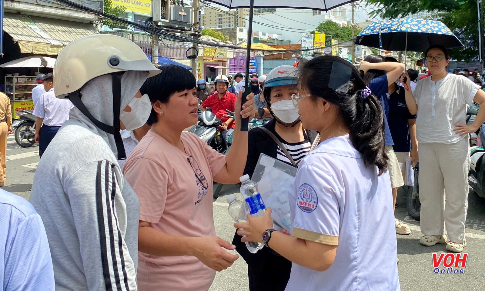 Thí sinh TPHCM thích thú với đề thi Ngữ văn về “hành trình trưởng thành…”