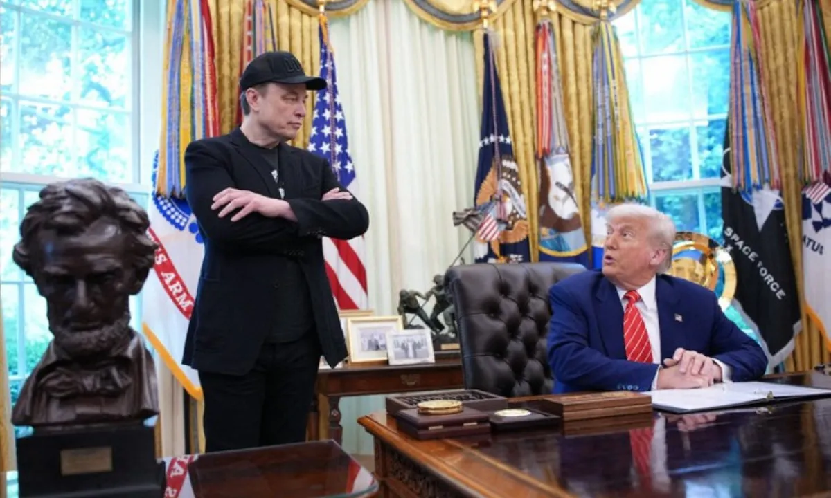 elon-musk-17488277538221331848238 (1)