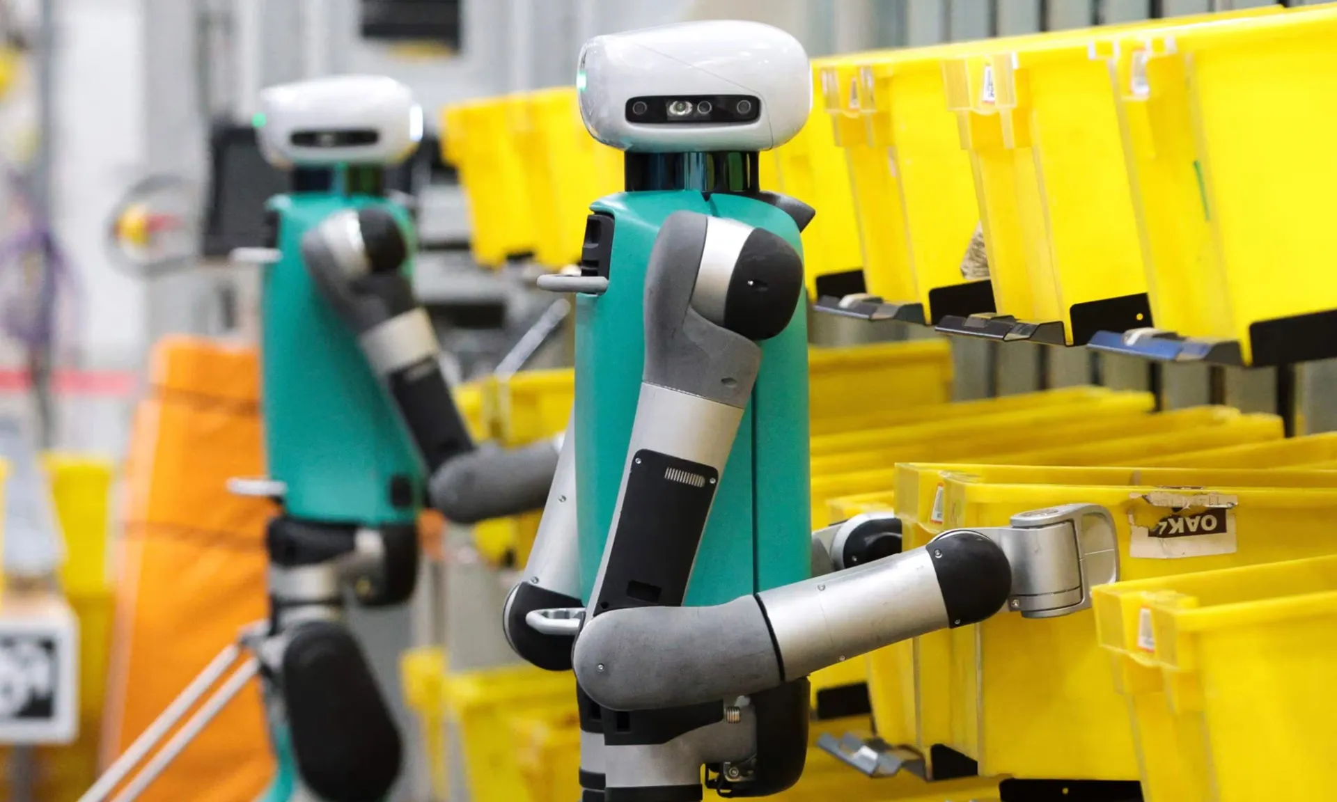 robot-giao-hang-060625