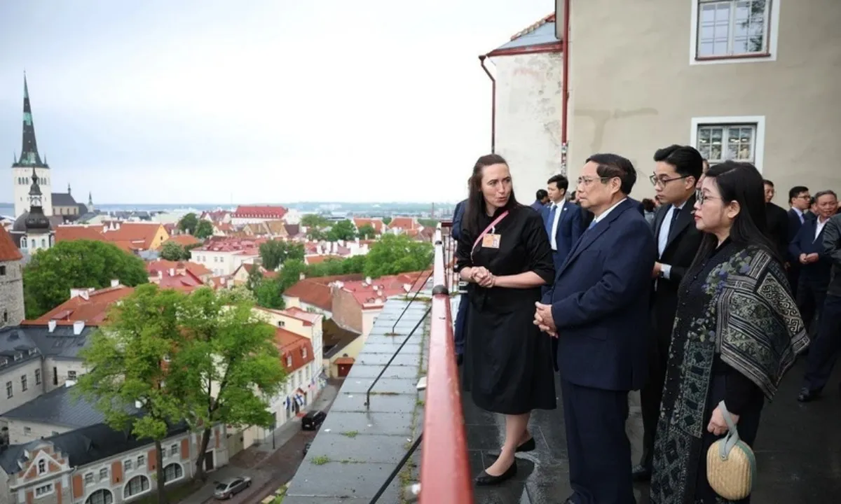 thu-tuong-tham-pho-co-tallinn