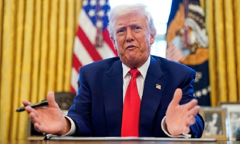 Ông Trump ký sắc lệnh cấm nhập cảnh với công dân 12 nước sau vụ tấn công ở Colorado